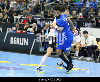 Berlino, Germania. Xiv gen, 2019. Pallamano IHF Uomini del Campionato del Mondo: Timothey N'Guessan per la Francia Credito: Mickael Chavet/Alamy Live News Foto Stock