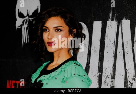 Los Angeles, CA, Stati Uniti d'America. Xiv gen, 2019. Amber Rose Revah presso gli arrivi per la meraviglia di The Punisher Premiere su NETFLIX, ArcLight Hollywood, Los Angeles, CA, 14 gennaio 2019. Credito: Elizabeth Goodenough/Everett raccolta/Alamy Live News Foto Stock