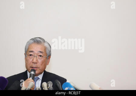 Tokyo, Giappone. 15 gennaio, 2019. In Giappone il Comitato Olimpico Presidente Tsunekazu Takeda assiste ad una conferenza stampa a Tokyo in Giappone, Gennaio 15, 2019. Takeda ha negato le accuse di corruzione legati all'offerta vincente del 2020 Olimpiadi di Tokyo contro di lui il martedì. (Xinhua/Du Natalino) Credito: Du Natalino/Xinhua/Alamy Live News Foto Stock