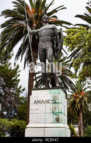 Statua di Achille nel palazzo Achilleion Foto Stock