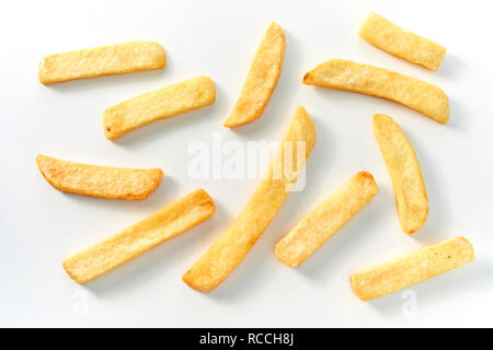 Singoli big steak pommes o patatine fritte, patatine fritte su sfondo bianco come materiale da costruzione Foto Stock
