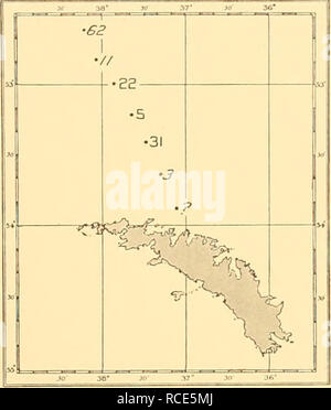 . Rapporti di ricerca. Discovery (nave); spedizioni scientifiche; Ocean; Antartide; Isole Falkland. Distribuzione di MACROPLANKTON ANTARTICO 115 il plancton principale di indagine è stata in genere effettuata vicino a metà della stagione e in quegli anni in cui ulteriore cale sono state rese più tardi in estate c'è stata evidenza di una riduzione nella quantità di plancton verso l'autunno, a qualsiasi velocità sul lato nord dell'isola.. Fig. 30. La distribuzione di quantità di plancton intorno alla Georgia del Sud, 1930-1, Sts. WS 565-75. Il seguente elenco comprende tutti i N 100 B campioni prelevati nelle immedia Foto Stock