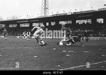 Ajax tegen FC Den Haag 2-1 Geels scoort, Bestanddeelnr 929-0148. Foto Stock