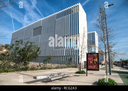 Lisbona architettura moderna immagine che mostra un meraviglioso pezzo di architettura di Lisbona, sede di EDP Foto Stock