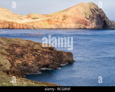 Ponta do Furado (Ponta do Sao Lourenco) nell'isola di Madeira, Portogallo. Foto Stock