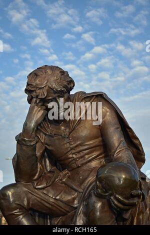 Frazione di scultura, Gower Memorial, Bancroft giardini, Stratford Upon Avon, Warwickshire, Inghilterra, Regno Unito Foto Stock