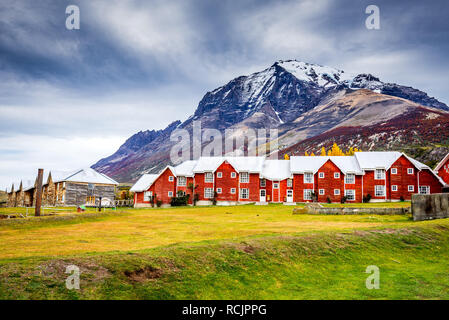 Patagonia, Cile - Torres del Paine e il massiccio del Monte Almirante Nieto, Regione Magelanes, Sud America. Foto Stock