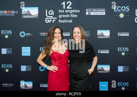 Los Angeles, Stati Uniti d'America. Decimo Giugno, 2018. Angie Papanikolas (L), Rachel Perkins a partecipare a Los Angeles Greek Film Festival 2018 Orpheus Cerimonia di premiazione. Foto Stock