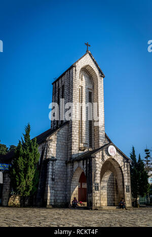 Chiesa di pietra, il Santo Rosario chiesa storica chiesa cattolica, Sa Pa, northwestern Vietnam Foto Stock