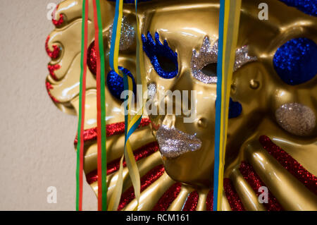 Una maschera durante una festa di carnevale in Germania Foto Stock