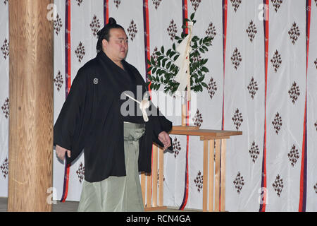 Giapponese gran campione di sumo Yokozuna Kisenosato assiste l'anello-entrando cerimonia al Tempio di Meiji in Giappone a Tokyo il 8 gennaio 2019. Credito: AFLO/Alamy Live News Foto Stock