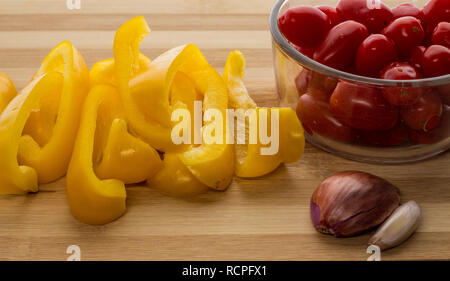 Ingredienti pronti per la cottura. Foto Stock