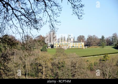 Ranmore comune in inverno con vista su Polesden Lacey country house vicino a Dorking Surrey Hills Inghilterra REGNO UNITO Foto Stock