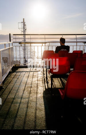 Passeggeri a bordo Craignure a Oban ferry crossing Highlands della Scozia Foto Stock