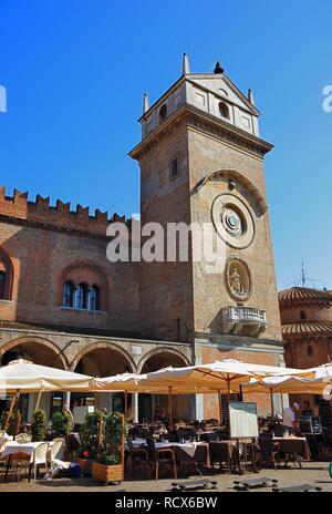 Torre dell Orologio, clock tower, Piazza delle Erbe, Mantova, Mantova, Lombardia, Italia, Europa Foto Stock