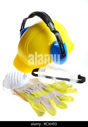 Equipaggiamento protettivo personale, udito, elmetto, una maschera antipolvere, occhiali di sicurezza, guanti da lavoro Foto Stock