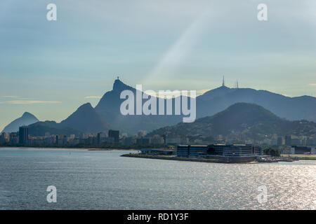 Rio de Janeiro dal mare il punto di vista, Brasile Foto Stock