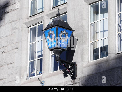 Uno stock foto del Garda distintivo logo sul Dublins Pearse Street station. Stampa foto di associazione. Picture Data: mercoledì 16 gennaio, 2019. Foto di credito dovrebbe leggere: Niall Carson/PA FILO Foto Stock