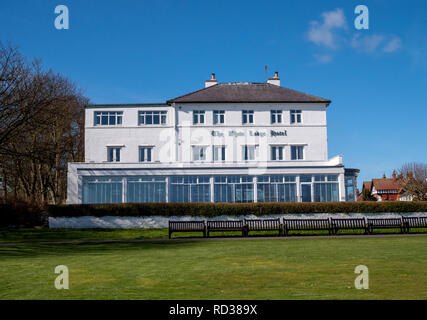 White Lodge Hotel (Ristorante e Bar)(, il Crescent, Filey, North Yorkshire, Inghilterra, Regno Unito. Foto Stock