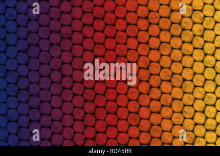 Blu, Viola, rosso, arancione e sfondo giallo, pelle di rettile effetto Foto Stock