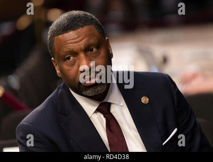 Derrick Johnson, Presidente e Chief Executive Officer NAACP partecipa a un'audizione di conferma di William Barr ad essere gli Stati Uniti Attorney General, audizione alla Commissione giudiziaria del Senato, 16 gennaio 2019, sul colle del Campidoglio di Washington DC. Credito: Chris Kleponis/CNP | Utilizzo di tutto il mondo Foto Stock