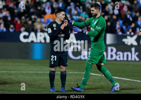 Del Real Madrid in Brahim Diaz e CD Leganes's Ivan Cuellar durante la Copa del Rey Round di 8 seconda gamba match tra CD Leganes e Real Madrid CF a Butarque Stadium di Leganes, Spagna. (Punteggio finale CD Leganes 1 - Real Madrid 0) Foto Stock