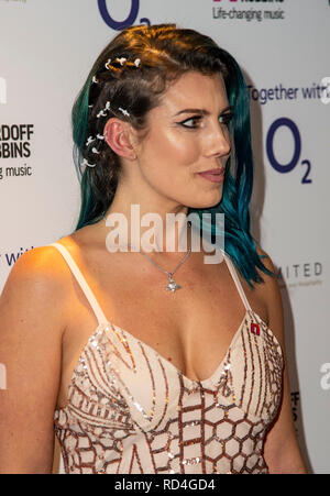 Carly Wilford assiste le leggende del Rugby cena 2019 in aiuto di Nordoff Robbins al Grosvenor House Hotel. Foto Stock