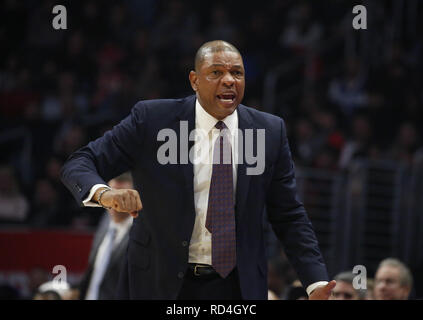 Los Angeles, California, USA. 16 gennaio, 2019. Los Angeles Clippers head coach doc Rivers durante un'NBA Basketball gioco tra Los Angeles Clippers e Utah Jazz Mercoledì, Gennaio 16, 2019 a Los Angeles. Credito: Ringo Chiu/ZUMA filo/Alamy Live News Foto Stock