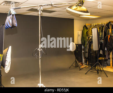 Fotografia professionale Studio con sfondo e illuminazione Foto Stock