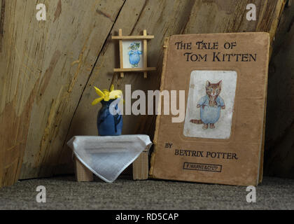 Vintage Beatrix Potter libro del racconto di Tom gattino. Still Life Foto Stock