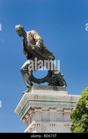 Monumento a Luis Viale lungo la Costanera Sur river walk, Buenos Aires, Argentina, Sud America Foto Stock