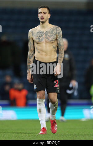 BLACKBURN, 15 gennaio 2019. Joselu di Newcastle United elogia il viaggio sostenitori della FA Cup terzo turno replay tra Blackburn Rovers e Newcastle United a Ewood Park di Blackburn martedì 15 gennaio 2019. (Photo credit: Mark Fletcher | MI News & Sport | Alamy) Foto Stock