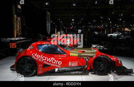 Bruxelles, Belgio. Xvii gen, 2019. Una Gillet Vertigo Pikes Peak (anteriore) è visto alla 'Dream Cars' salon del 97th Bruxelles Motor Show di Bruxelles, Belgio, Gennaio 17, 2019. La 97th Bruxelles Motor Show sarà aperto al pubblico il 7 gennaio 19. Circa 40 vetture di lusso sono visualizzate in 'Dream Cars' salon durante il motor show. Credito: Zheng Huansong/Xinhua/Alamy Live News Foto Stock