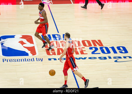 Londo , REGNO UNITO. Il 17 gennaio 2019. Tomas Satoransky, procedure guidate' Guard-Forward, No.31, dribbling con il pallone durante un'NBA gioco di basket NBA, Londra 2019, tra Washington Wizards e New York Knicks all'Arena O2. Punteggio finale: procedure guidate 101 Knicks 100. Credito: Stephen Chung / Alamy Live News Foto Stock