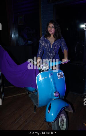 Mumbai, India, 17 jan 2019 : attrice di Bollywood Richa chadha lanciare una storia vera film Shakeela all'hard rock cafe, andheri mumbai, India . Foto di Prodip Guha Credito: Prodip Guha/Alamy Live News Foto Stock