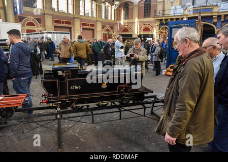 Alexandra Palace di Londra, Regno Unito. 18 gennaio 2019. Il modello di Londra Engineering mostra si svolge durante il fine settimana a Alexandra Palace di Londra che presenta "lo spettro completo di modellazione dal modello tradizionale di ingegneria, locomotive a vapore e i motori di trazione'. Credito: Matteo Chattle/Alamy Live News Foto Stock