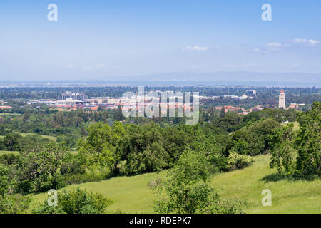 Vista verso la Stanford campus, Palo Alto, San Francisco Bay Area, California Foto Stock