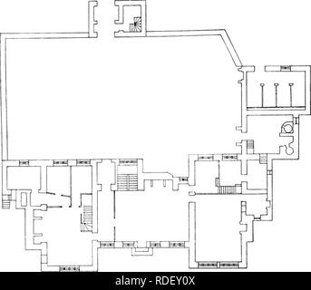. La storia di Victoria della contea di Lancaster;. Storia naturale. Una storia di LANCASHIRE porta e fiancheggianti ladows "appartengono". Una pietra ancora prcscn-ed al retro della casa oltre la porta che conduce alla cucina corte ha la data 1576 wth la sigla E.S., e non vi è un analogo di pietra incisa sulla parte anteriore in prossimità della terra a sud-est di angolo dell'ala ovest. La data più probabile dà l'anno del primo edificio sul sito, che era di due piani con finestre muUioned e pianura gables alle ali che proiettava 8 ft. Un piccolo cancello-house, 22 ft. da 14 ft., appaiono Foto Stock