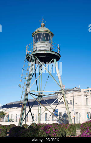 Il vecchio faro di metallo di Alicante in Spagna, Europa Foto Stock