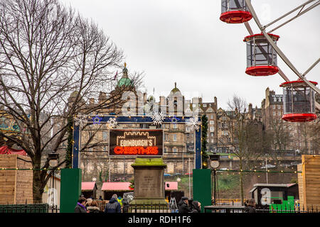 Ruota panoramica Ferris ad Edimburgo mercatini di natale in Princes Street , Edimburgo, Scozia Foto Stock