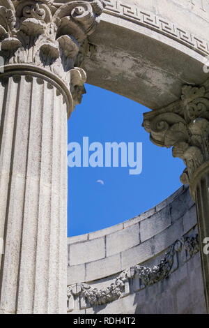 Dettaglio del colonnato di acqua Pulgas tempio, Redwood City, San Francisco Bay Area, California Foto Stock