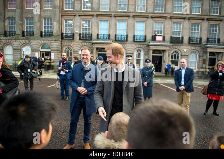 Birkenhead, Regno Unito. Il 14 gennaio 2019. Il principe Harry e Meghan Markle, il Duca e la Duchessa di Sussex, in Birkenhead per un certo numero di impegni pubblici. Foto Stock