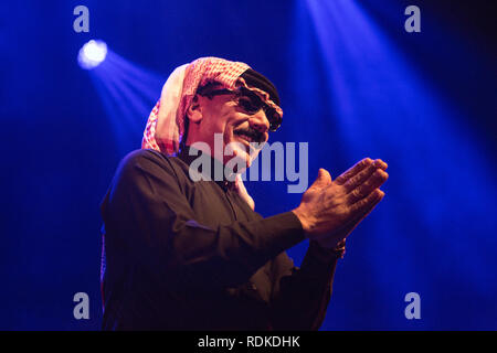 Norvegia - Oslo Januar 10, 2019. Il siriano cantante, compositore e musicista Omar Souleyman esegue un concerto dal vivo al Rockefeller di Oslo. (Photo credit: Gonzales foto - Per-Otto). Foto Stock