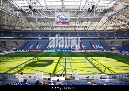 Veltins Arena, ex AufSchalke Arena, casa stadio del FC Schalke 04, Gelsenkirchen, Renania settentrionale-Vestfalia Foto Stock