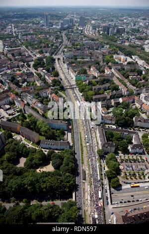 L'autostrada A40 all'arte Still-Leben evento sul Ruhrschnellweg autostrada A40, il più grande evento della capitale della cultura Foto Stock