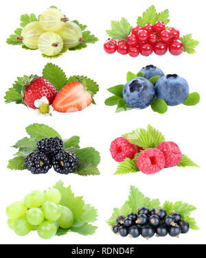 Raccolta di bacche fragole mirtilli uva bacche frutta isolato su uno sfondo bianco Foto Stock