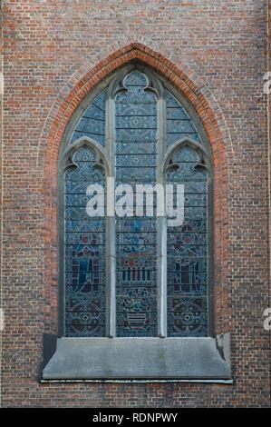 Vetrata, Sint Amandsberg beghinaggio, Sito Patrimonio Mondiale dell'Unesco, chiesa, Gent, Belgio, Europa Foto Stock