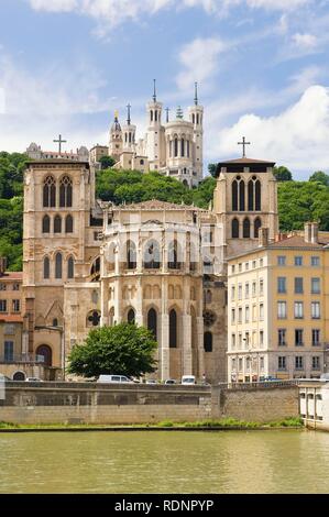 Cattedrale di Saint Jean e la Basilica di Nostra Signora di Fourvière a Lione, in Francia, in Europa Foto Stock