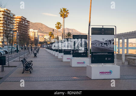 Re di Spagna lungomare vicino alla spiaggia città di Fuengirola, Costa del Sol, Andalusia, Spagna, Europa occidentale Foto Stock