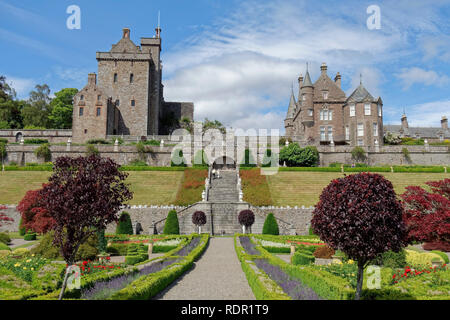 Drummond Castle e giardini vicino a Crieff, Perthshire, Scotland, Regno Unito Foto Stock